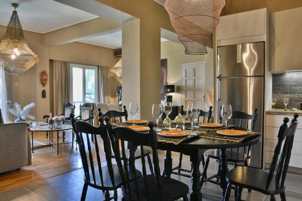 Pepromeno Luxury Apartment In The City Center كالاماتا المظهر الخارجي الصورة