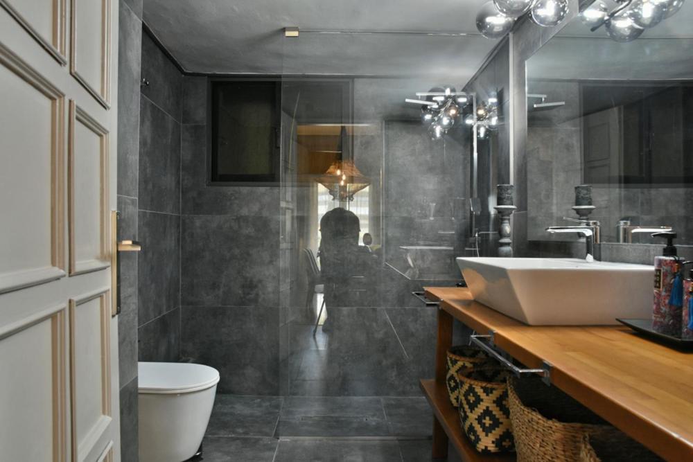 Pepromeno Luxury Apartment In The City Center كالاماتا المظهر الخارجي الصورة